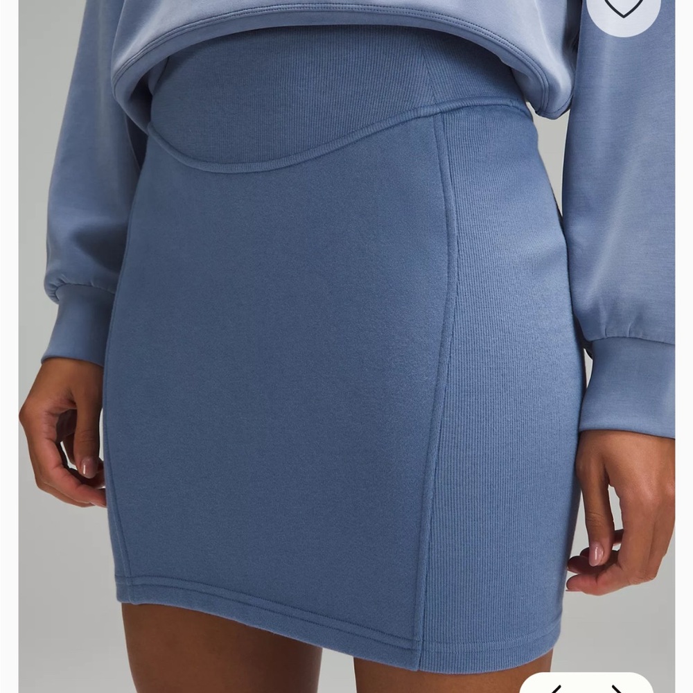\Lululemon\ NWT Scuba HR Mini Skirt - Picture 2 of 14